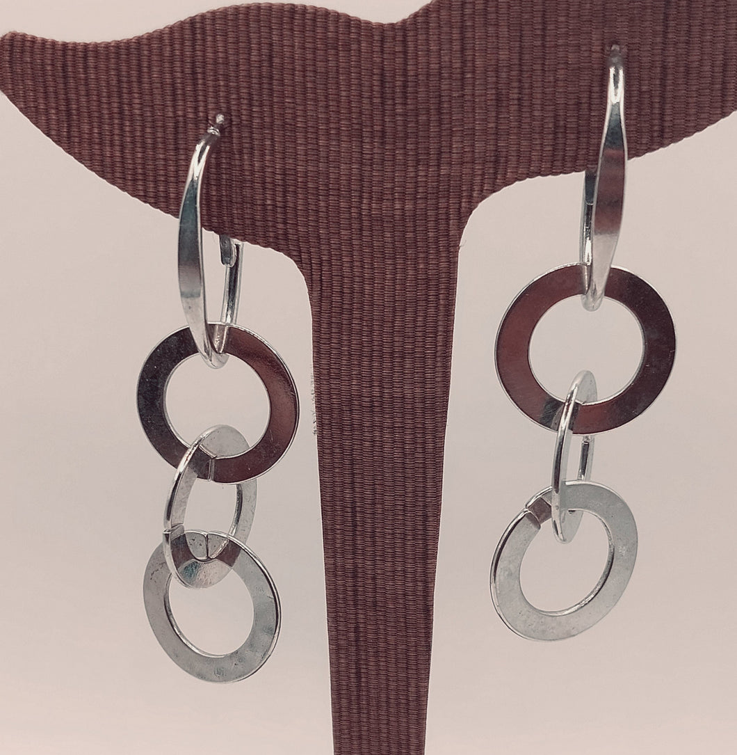 STAINLESS WHITE METAL EARRINGS, 3 FLAT LOOPS