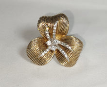 Load image into Gallery viewer, SILVER RING FLOWER GOLD-PLATED
